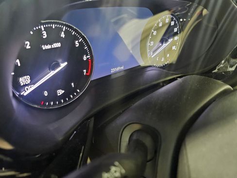 Used 2023 Buick Envision Avenir image 17