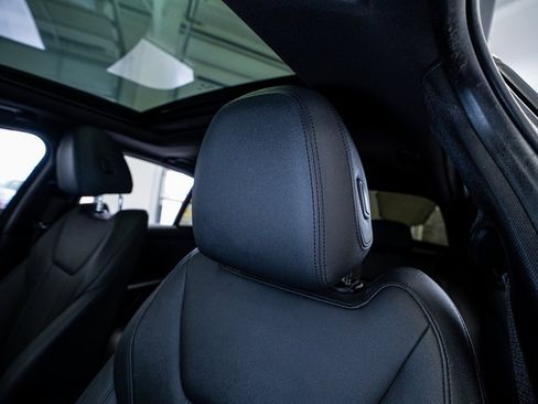 Used 2020 BMW 330i 330i w/ Convenience Package image 36