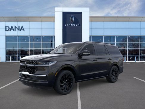 New 2026 Lincoln Navigator Reserve w/ Jet Appearance Package image 1