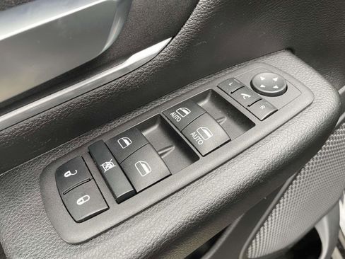 Used 2022 RAM 1500 Big Horn image 13