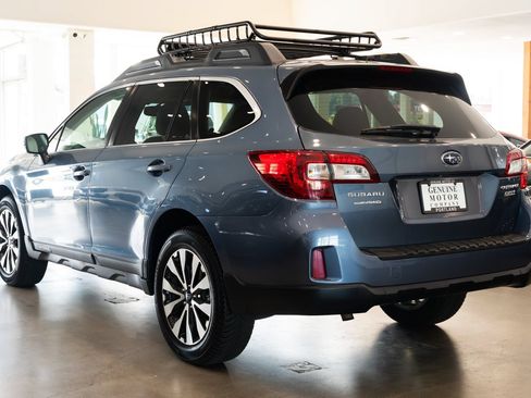 Used 2015 Subaru Outback 2.5i Limited AWD/4WD image 6