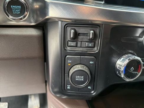 Used 2025 Ford F250 King Ranch w/ FX4 Off-Road Package image 28