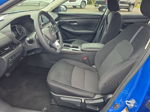 Used 2024 Nissan Sentra SV image 14