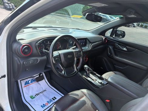 Certified 2022 Chevrolet Blazer RS w/ Enhanced Convenience Package AWD/4WD image 10