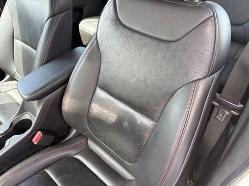 Used 2023 Chevrolet Bolt EUV LT w/ Convenience Package FWD image 21