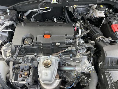 Certified 2025 Honda HR-V EX-L image 21