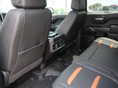 Used 2021 GMC Sierra 1500 AT4 w/ AT4 Premium Package AWD/4WD image 14