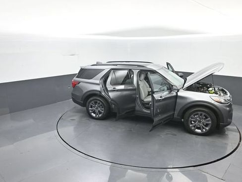 New 2026 Ford Explorer Active w/ Active Comfort Package AWD/4WD image 40