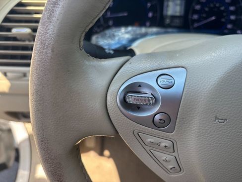 Used 2013 INFINITI FX37 AWD w/ Premium Pkg image 19