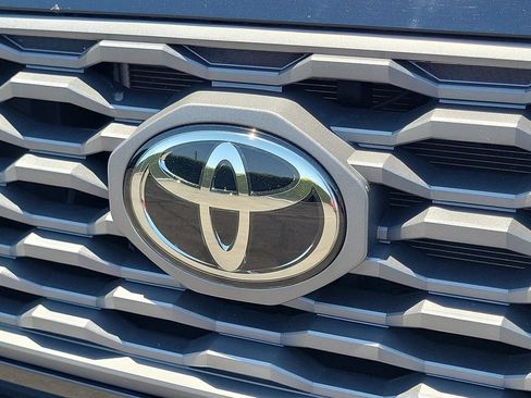 Used 2023 Toyota Tacoma TRD Off-Road AWD/4WD image 28