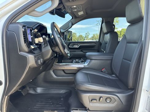 Used 2024 Chevrolet Silverado 2500 LTZ w/ LTZ Plus Package AWD/4WD image 16