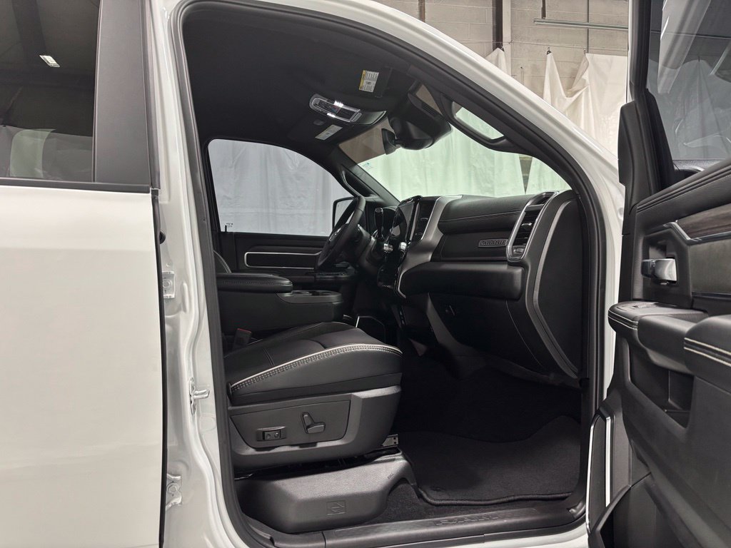 Used 2026 RAM 2500 Laramie AWD/4WD image 54