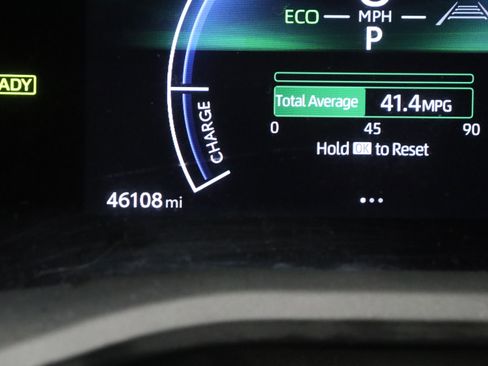 Used 2025 Toyota Camry LE image 39