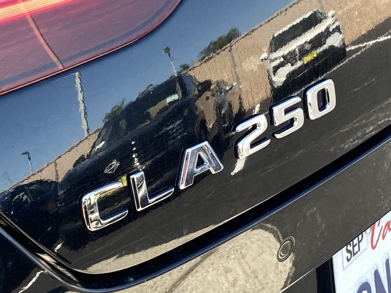 Used 2025 Mercedes-Benz CLA 250 4MATIC image 5