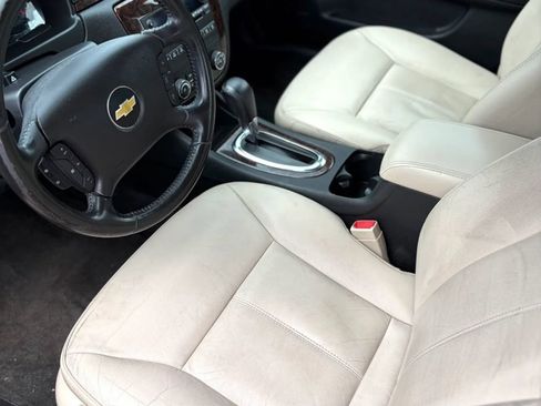 Used 2013 Chevrolet Impala LTZ FWD image 13