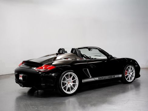 Used 2011 Porsche Boxster Spyder RWD image 3