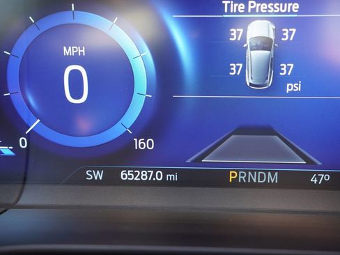 Used 2020 Ford Escape Titanium image 35