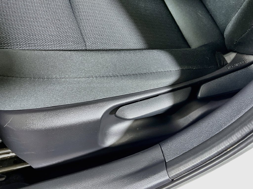Certified 2025 Toyota Prius LE FWD image 17