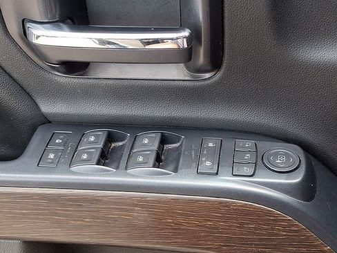 Used 2017 GMC Sierra 1500 Denali AWD/4WD image 19