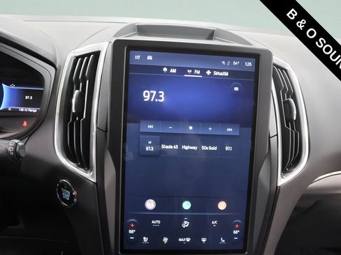 Used 2024 Ford Edge Titanium AWD/4WD image 11