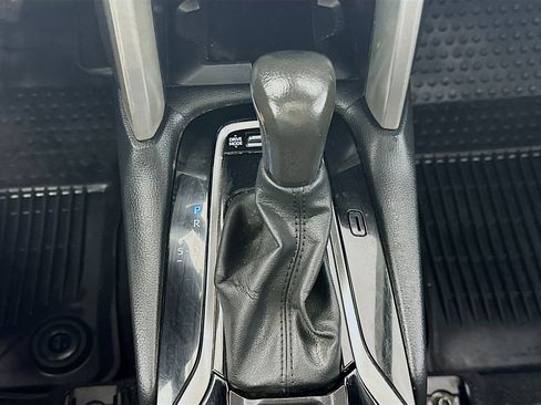 Used 2024 Toyota Corolla Cross AWD Hybrid w/ Convenience Package image 16