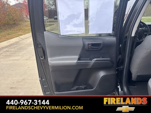 Used 2022 Toyota Tacoma SR image 38
