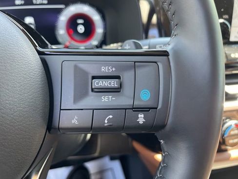 Used 2025 Nissan Pathfinder Platinum w/ Cargo Package FWD image 11