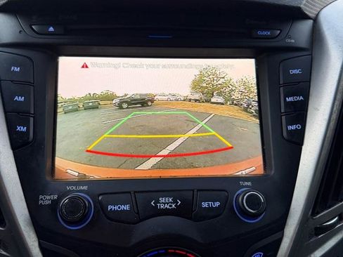 Used 2016 Hyundai Veloster Base 6MT image 11