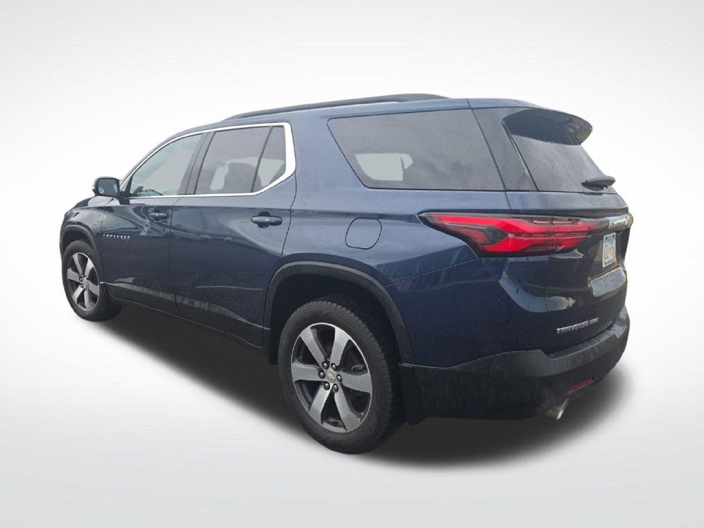 Used 2022 Chevrolet Traverse LT w/ LT Premium Package AWD/4WD image 6