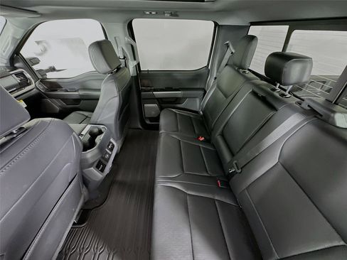 New 2026 Ford F250 Lariat w/ Black Appearance Package image 24