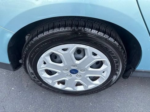 Used 2012 Ford Focus SE FWD image 11