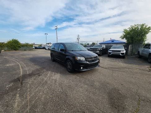 Used 2017 Dodge Grand Caravan GT FWD image 7