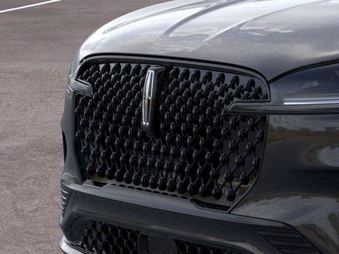 New 2026 Lincoln Aviator 2WD w/ Jet Appearance Package image 17