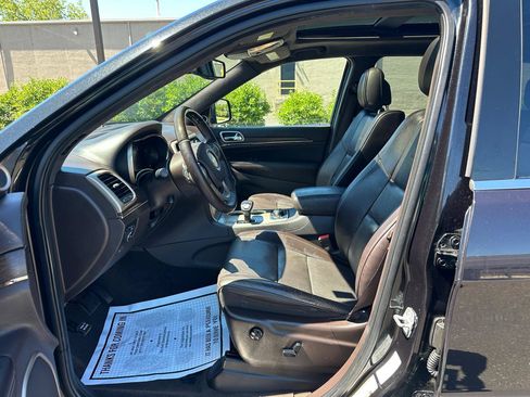Used 2014 Jeep Grand Cherokee Summit AWD/4WD image 13
