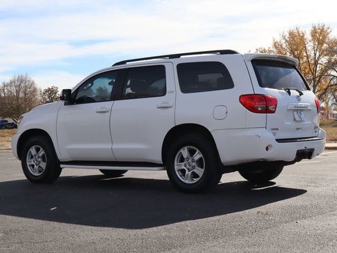 Used 2010 Toyota Sequoia SR5 image 7