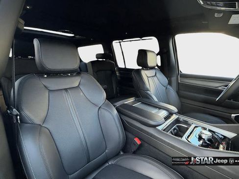 New 2026 Jeep Grand Wagoneer Limited image 14