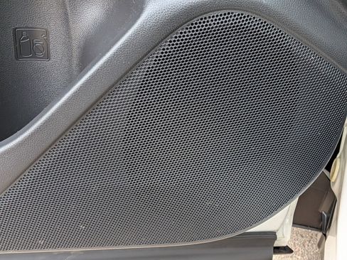 Used 2022 Subaru Forester Base image 10