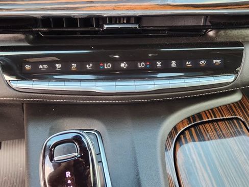 Used 2024 Cadillac Escalade Premium Luxury w/ LPO, Floor Liner Package AWD/4WD image 18