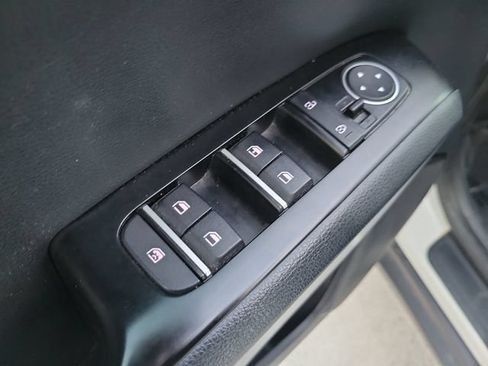 Used 2021 Kia Soul LX FWD image 12