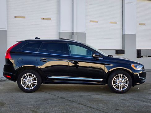 Used 2016 Volvo XC60 T5 Premier image 9