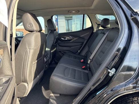 Used 2024 GMC Terrain Denali w/ Black Diamond Edition image 12