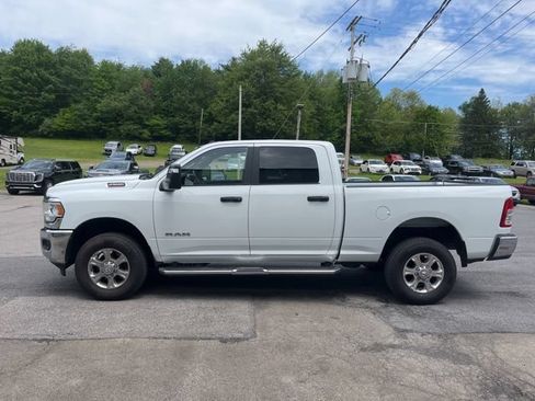 Used 2024 RAM 2500 Big Horn AWD/4WD image 9