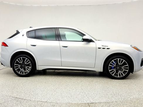 Used 2023 Maserati Grecale Modena AWD/4WD image 4