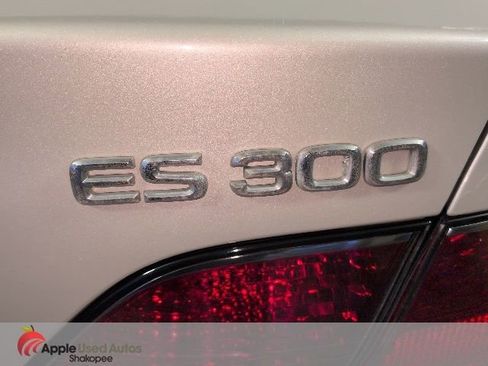 Used 2002 Lexus ES 330 image 7