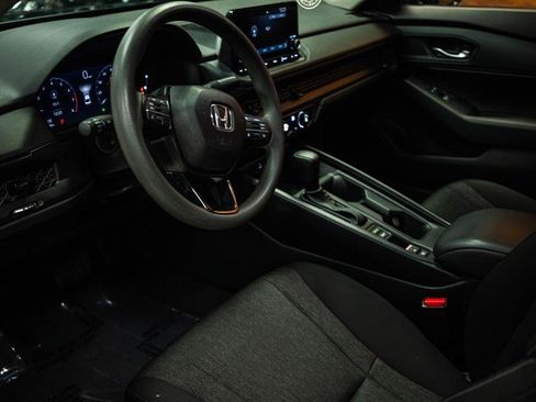 Used 2025 Honda Accord LX image 8