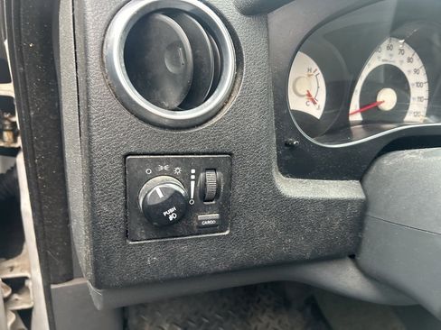 Used 2007 Mitsubishi Raider LS image 19