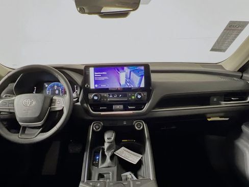 New 2026 Toyota Grand Highlander XLE image 27