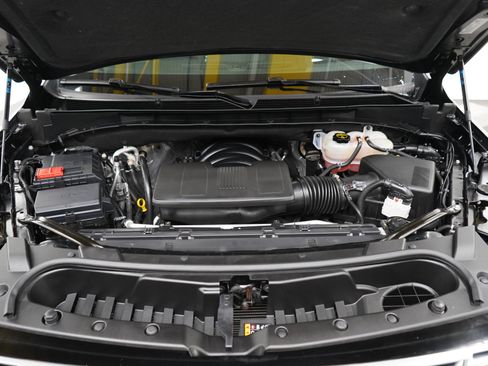 Used 2025 GMC Yukon Denali w/ Sun & Power Step Package AWD/4WD image 32