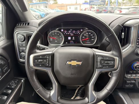 Used 2020 Chevrolet Silverado 1500 LTZ w/ LTZ Plus Package AWD/4WD image 33