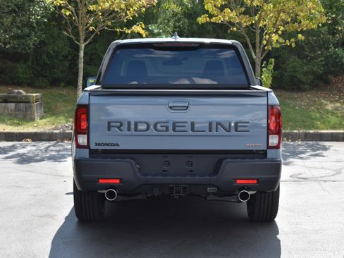 New 2025 Honda Ridgeline Sport image 7